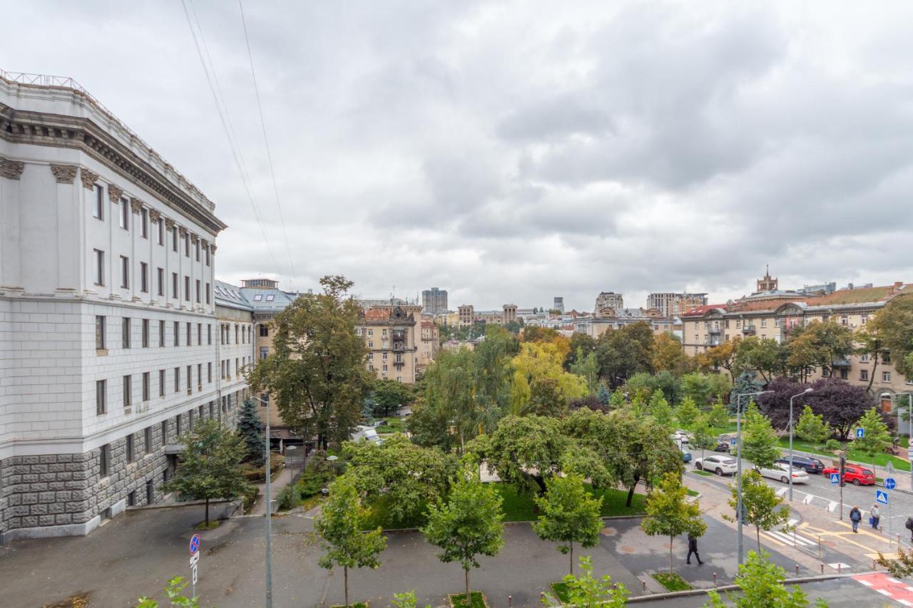 Dayflat Apartments Maidan Area Kiev Luaran gambar